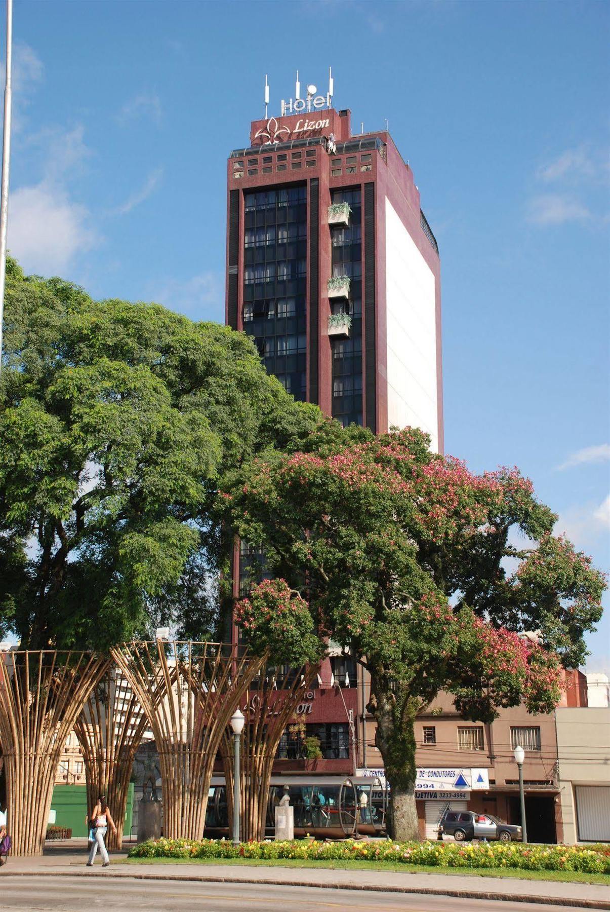 Lizon Curitiba Hotel Exterior foto